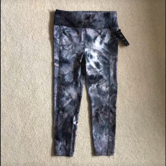 SOLD - Bebe Sport Grey Tie Dye Ankle Length Leggings - XL - NWT - Picture 9 of 10